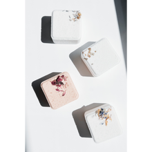 Load image into Gallery viewer, CITRUS GROVE | BATH BOMB
